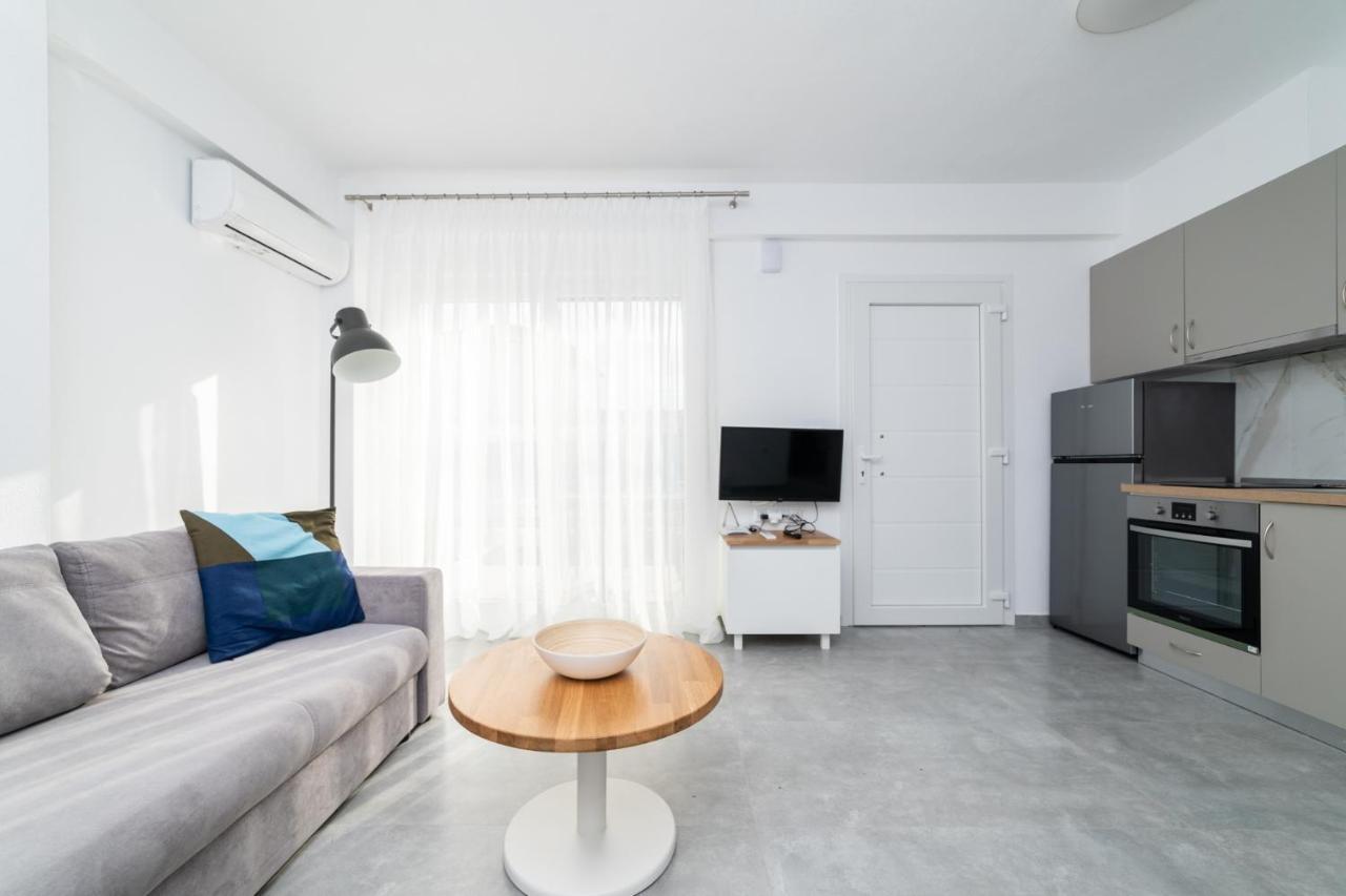 Dionysos Residential Complex Apartment Ofrínion Exterior foto